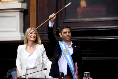 Axel Kicillof juró para su segundo mandato como gobernador bonaerense