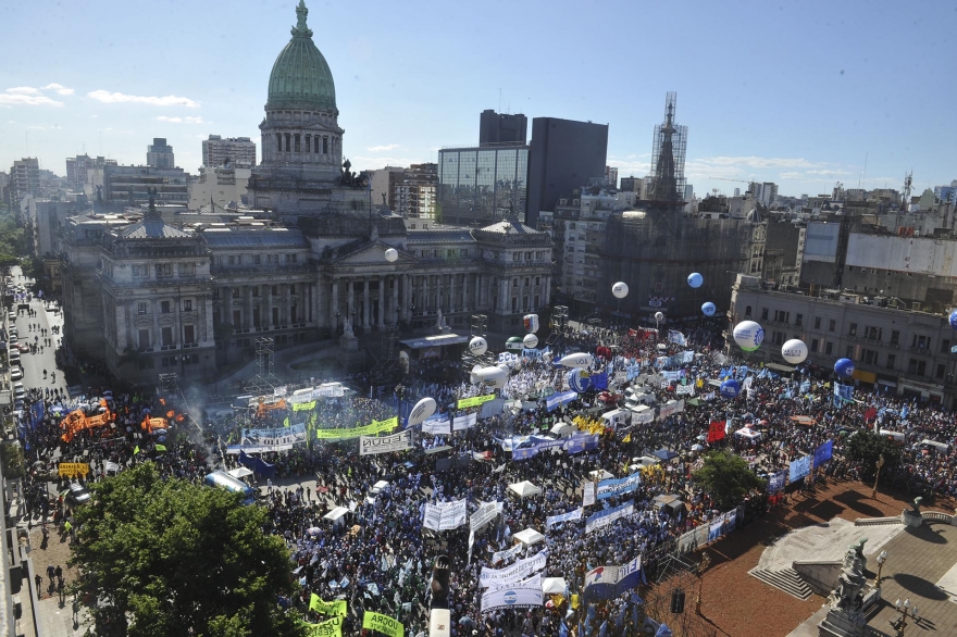 El Senado nacional convirtió en ley el proyecto que establece la Emergencia Social hasta 2019