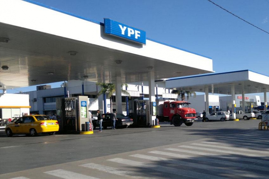 Cámara de Empresarios de Combustible advirtió aumento del 3 por ciento en julio