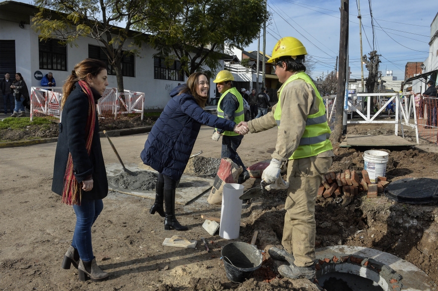 Vidal visitó San Martín para supervisar obras de ampliación de la red cloacal del partido