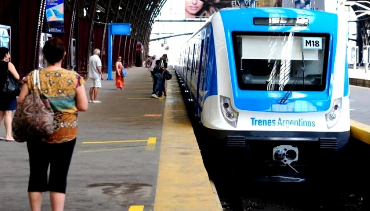 Milei autorizó una suba para el boleto del tren: cómo afectará en el AMBA