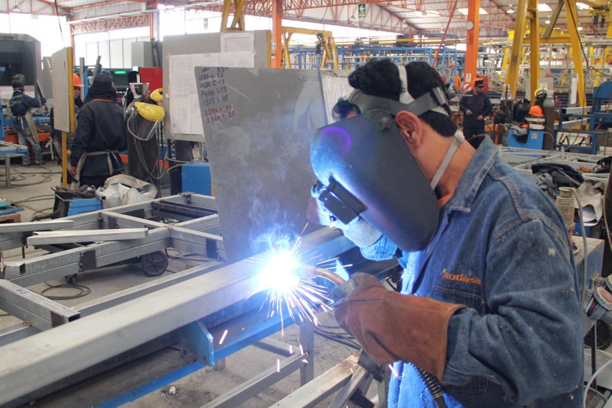 Según CAME repuntó 0,6 por ciento la producción industrial tras 21 meses en baja