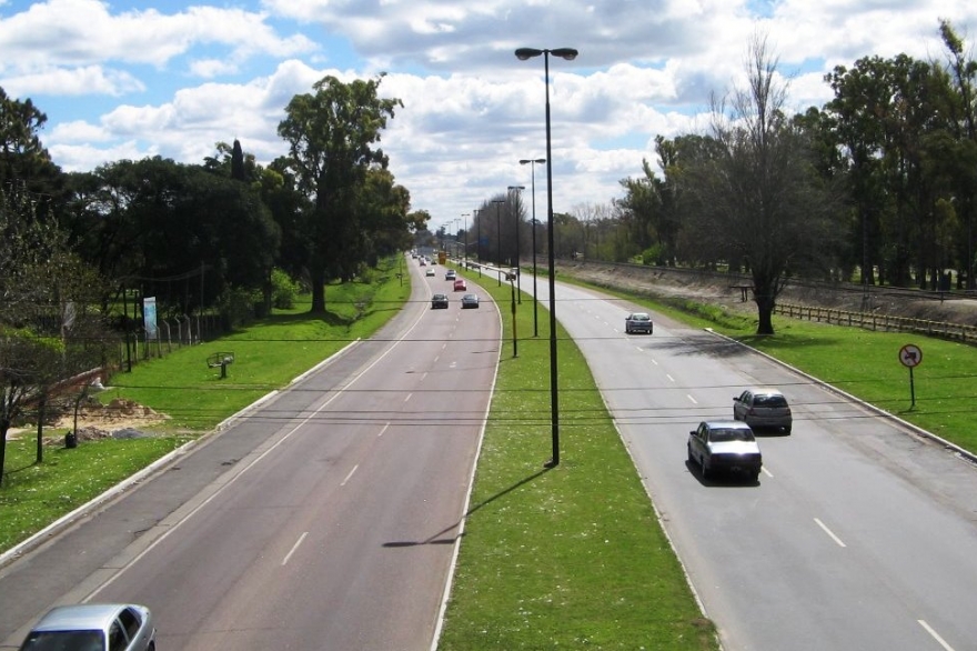 La Plata: cierran el Camino Centenario mano a la ciudad por obras hidráulicas