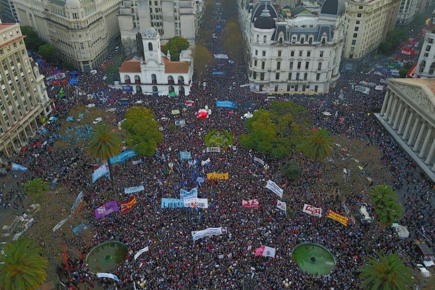 Masiva marcha por desaparición de Santiago Maldonado: pidieron renuncia de Bullrich