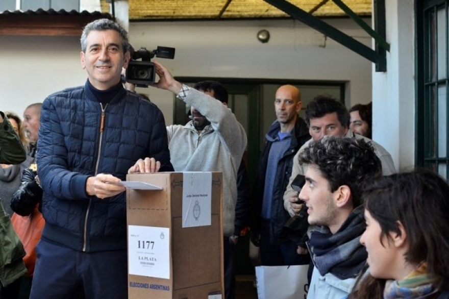 Tras votar, Randazzo destacó el sistema electoral argentino y habló sobre el caso Maldonado