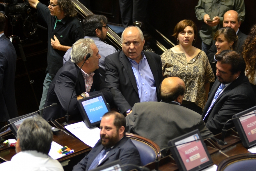 Quiénes son los legisladores peronistas que votaron a favor y contra el Presupuesto de Vidal