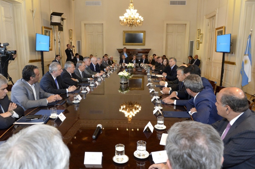 Cuáles son los principales puntos del Pacto Fiscal que firmó Macri con los gobernadores