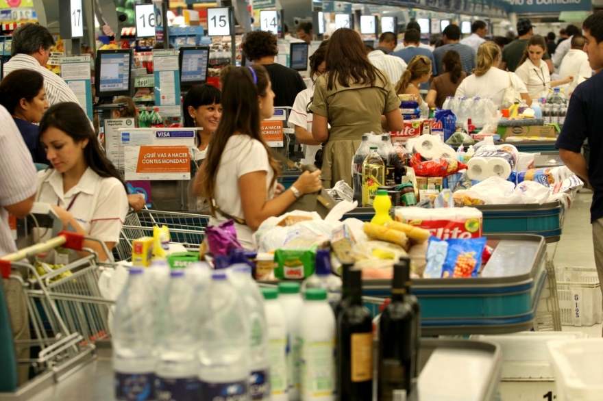 Mejoras en el consumo: la venta en shoppings creció 7 por ciento y en supermercados 1,5