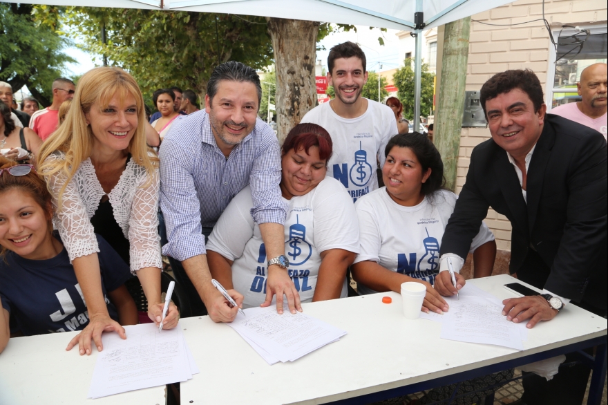 Después de las broncas, Espinoza cedió y se logró la unidad dentro del PJ Bonaerense