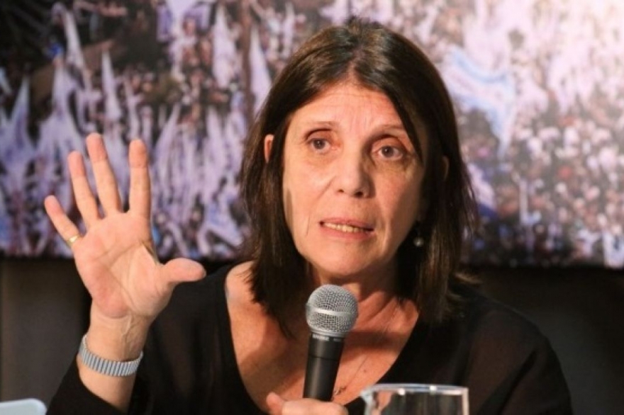 Teresa García apuntó duro: “Si Vidal quiere seguir así va a tener que cerrar la Legislatura”