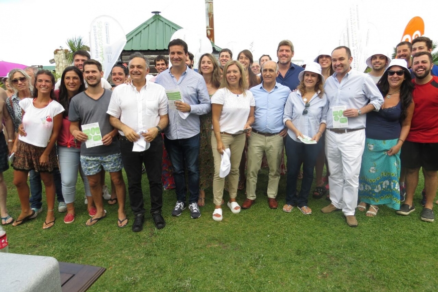 Salvador y legisladores lanzaron campaña “Playas bonaerenses, playas saludables”