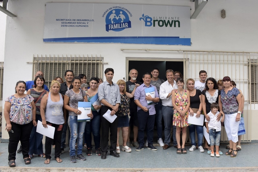 Cascallares: "En Brown hay un estado presente junto a las familias en vulnerabilidad"