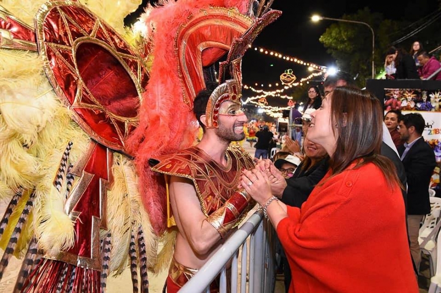 Vidal y el fin de semana largo: junto a Esteban Bullrich visitó el carnaval de Lincoln