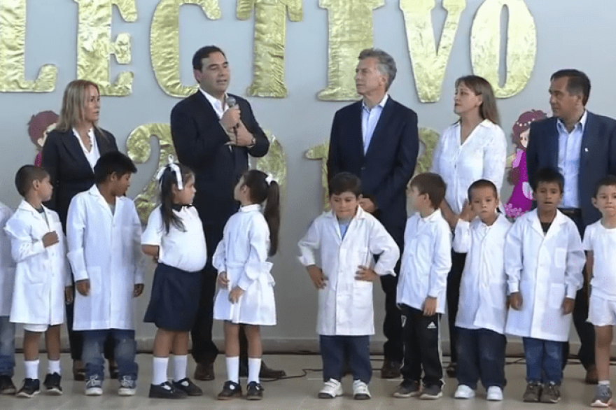 Con críticas a gremios docentes, Macri abrió el ciclo lectivo en una escuela de Corrientes