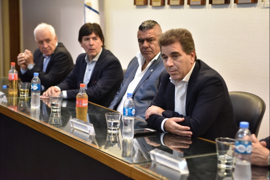 Ritondo: "Para que haya visitantes primero tenemos que erradicar a los barras del fútbol"