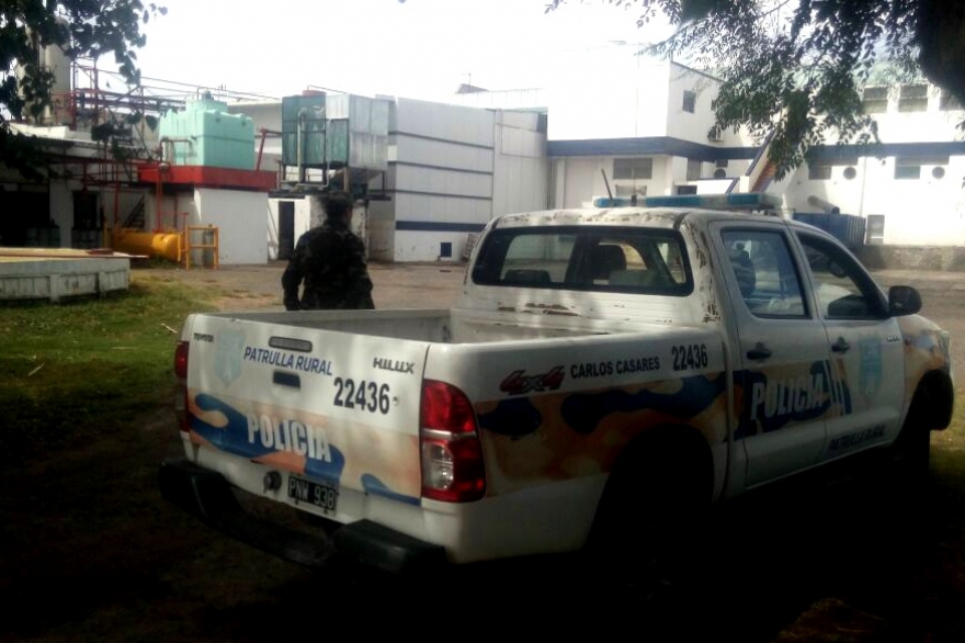 Allanan frigorífico en Bolívar y detectan cargamento de carne de dos camiones robados