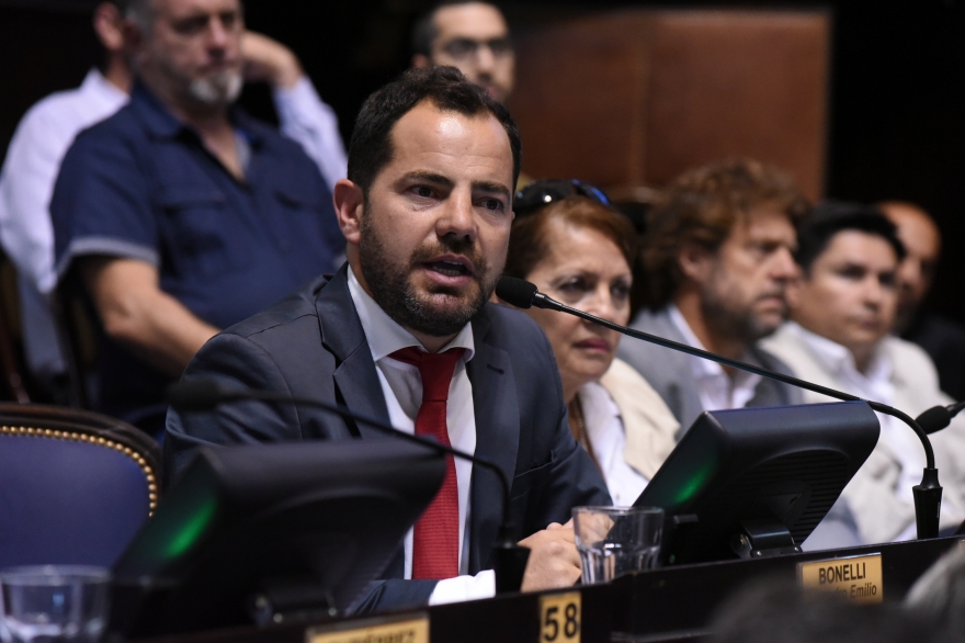 Diputado Bonelli presentó proyecto para frenar el Servicio de Policía Adicional