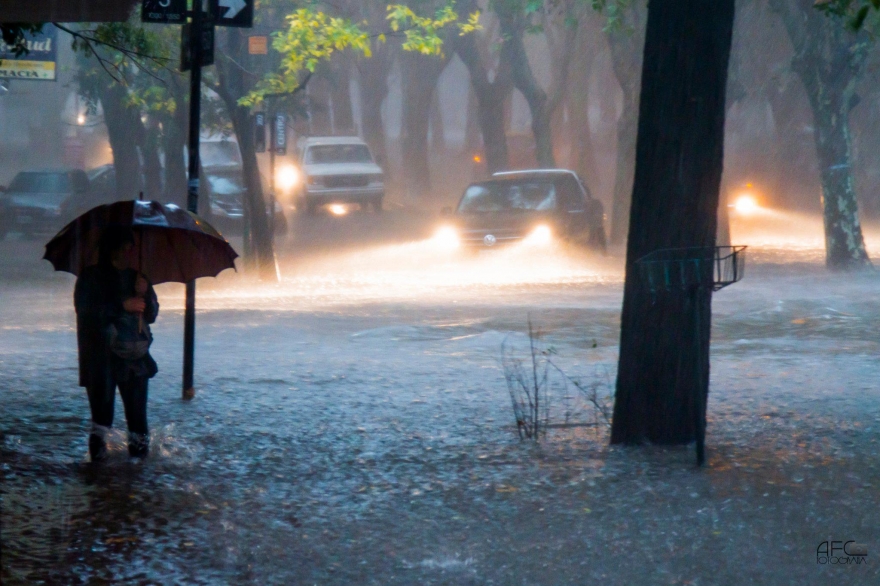 Alerta por tormentas en La Plata: la municipalidad puso en marcha protocolo de prevención