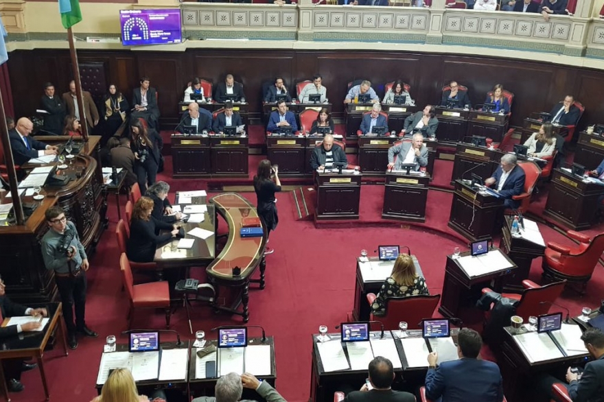 Vidal tiene la adhesión a la ley de Responsabilidad Fiscal: la Legislatura aprobó el proyecto