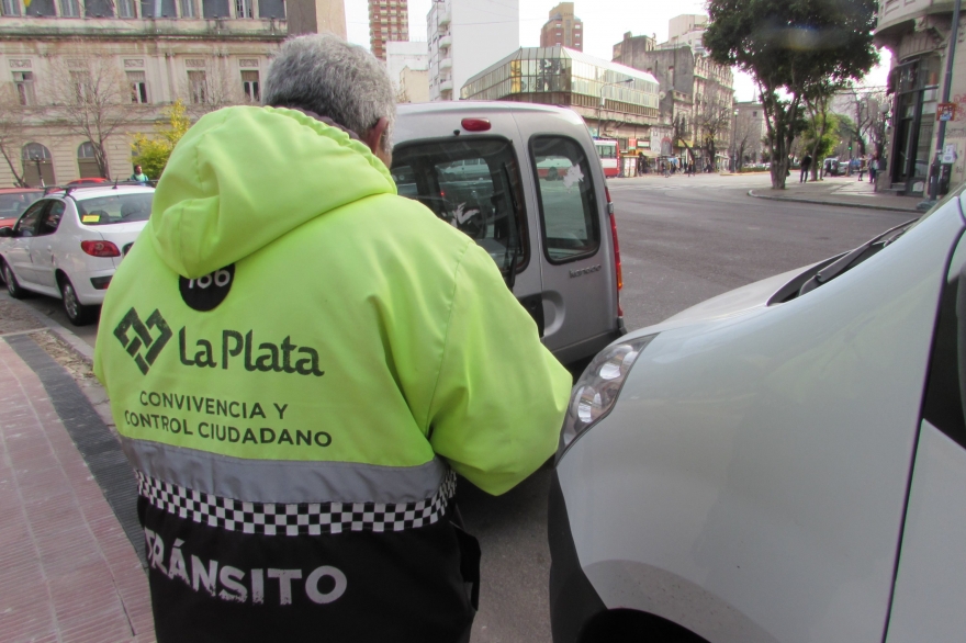 Buscan sumar agentes a la Secretaría de Control Urbano de La Plata: mirá cuáles son los requisitos