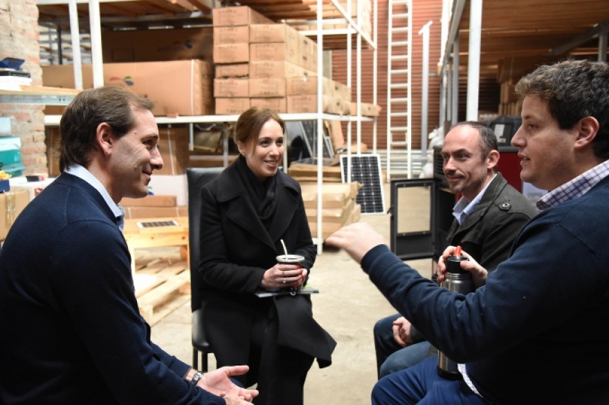 Vidal y Garro visitaron empresa que diseña productos para energías renovables