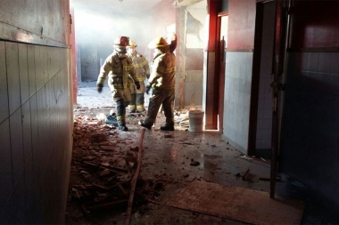 Tragedia en Moreno: 鈥淪i pasaba cinco minutos m谩s tarde, podr铆an haber muerto los chicos鈥