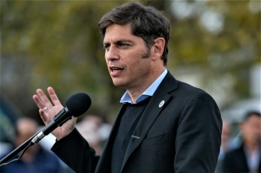 Kicillof entregó viviendas en Bragado y habló de inversiones para “aprovechar la riqueza de la Provincia”