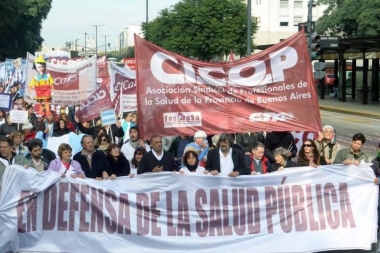 Profesionales de la salud ratifican medidas de fuerza y van al paro en los 80 hospitales públicos