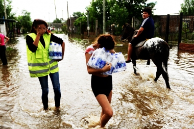 La Matanza: barrios inundados y miles de evacuados tras el fuerte temporal del fin de semana