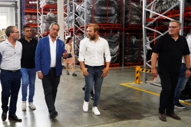 Scioli continúa con la recorrida por municipios del Conurbano y visitó a Granados en Ezeiza