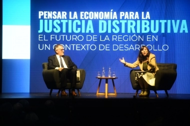Batakis encabezó una charla junto a Castagneto para promover la “economía distributiva”