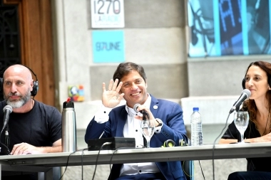 Kicillof y el aniversario de Radio Provincia: apostó a “recuperar la identidad” bonaerense