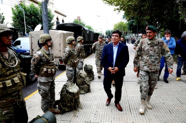 La Matanza: Espinoza puso en marcha distribución de alimentos junto al Ejército Argentino