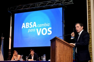 Gray se opuso al nuevo aumento del agua: volvió a exigir que el servicio sea una “política de Estado”