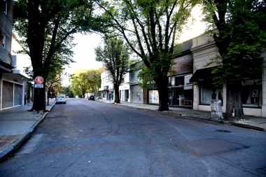 La Plata: industrias y comercios podrán solicitar la excepción para reabrir sus puertas