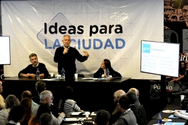 Al final Alak es candidato en La Plata y enfrentará a Garro que busca su tercer mandato