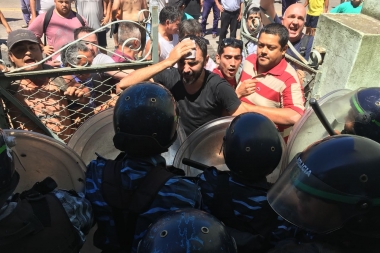 Tensión en Berisso: se levantó sesión del Concejo por protesta de Municipales e incidentes