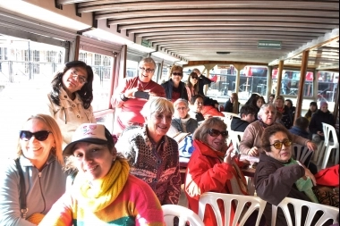 El Turismo de Tigre y la Secretaría de Mujeres llevaron a 90 vecinas a un recorrido por El Delta