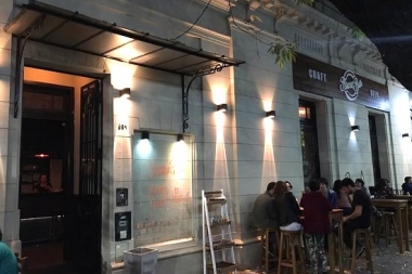 Coronavirus: por decreto, en La Plata cerrarán bares, boliches y restaurantes el fin de semana largo