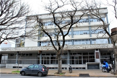 El Hospital de Niños de La Plata denunció falta de pediatras y Provincia lo atribuyó a un “problema nacional”