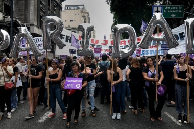 Provincia no decidió si dará asueto por el 8M y evalúan si se descontará el día a trabajadoras que adhieran