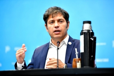 Kicillof responsabilizó a Caputo y a Milei por la falta de pago de los fondos docentes