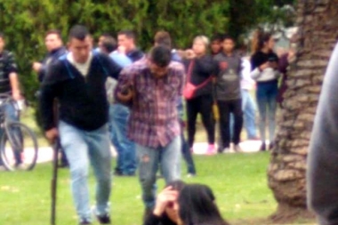 Tras caótica persecución a contramano, detuvieron a un hombre frente a Gobernación