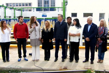 Macri y Vidal desembarcaron juntos en Ensenada: tono de campaña y críticas al Paro General