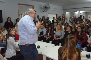 Malena Galmarini junto a D'onofrio en Pilar: "A la gente le cuesta cada vez más llegar a fin de mes"