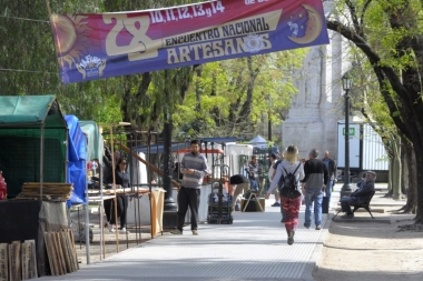 Bahía Blanca se prepara para el finde largo: llega el 28° Encuentro Nacional de Artesanos