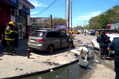 Conmoción en Quilmes: una mujer murió atropellada mientras esperaba el colectivo con sus hijas