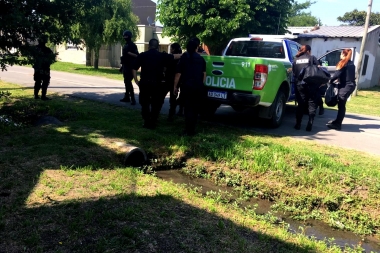 Fin de la tensión en los Hornos:el policía atrincherado se entregó y quedó detenido