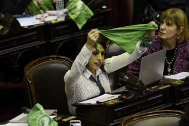 Victoria Donda anunció que en marzo insistirán en el Congreso con la legalización del aborto