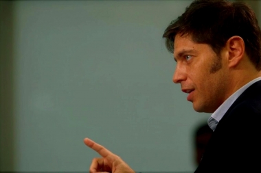 Kicillof anunció que revisará las tarifas de luz  y dijo: “Las empresas ganan demasiado”